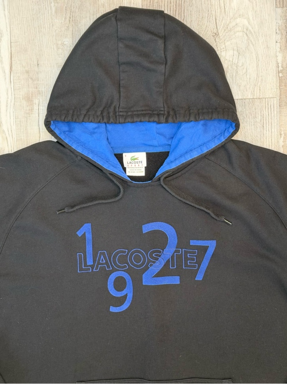 Lacoste Vintage Black Hoodie with Blue 1927 Felt Embroidered Logo Mens 8 3X
